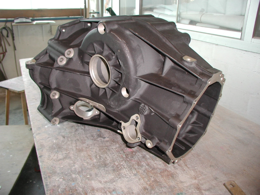 Tiefziehwerkezug-aus-Alu