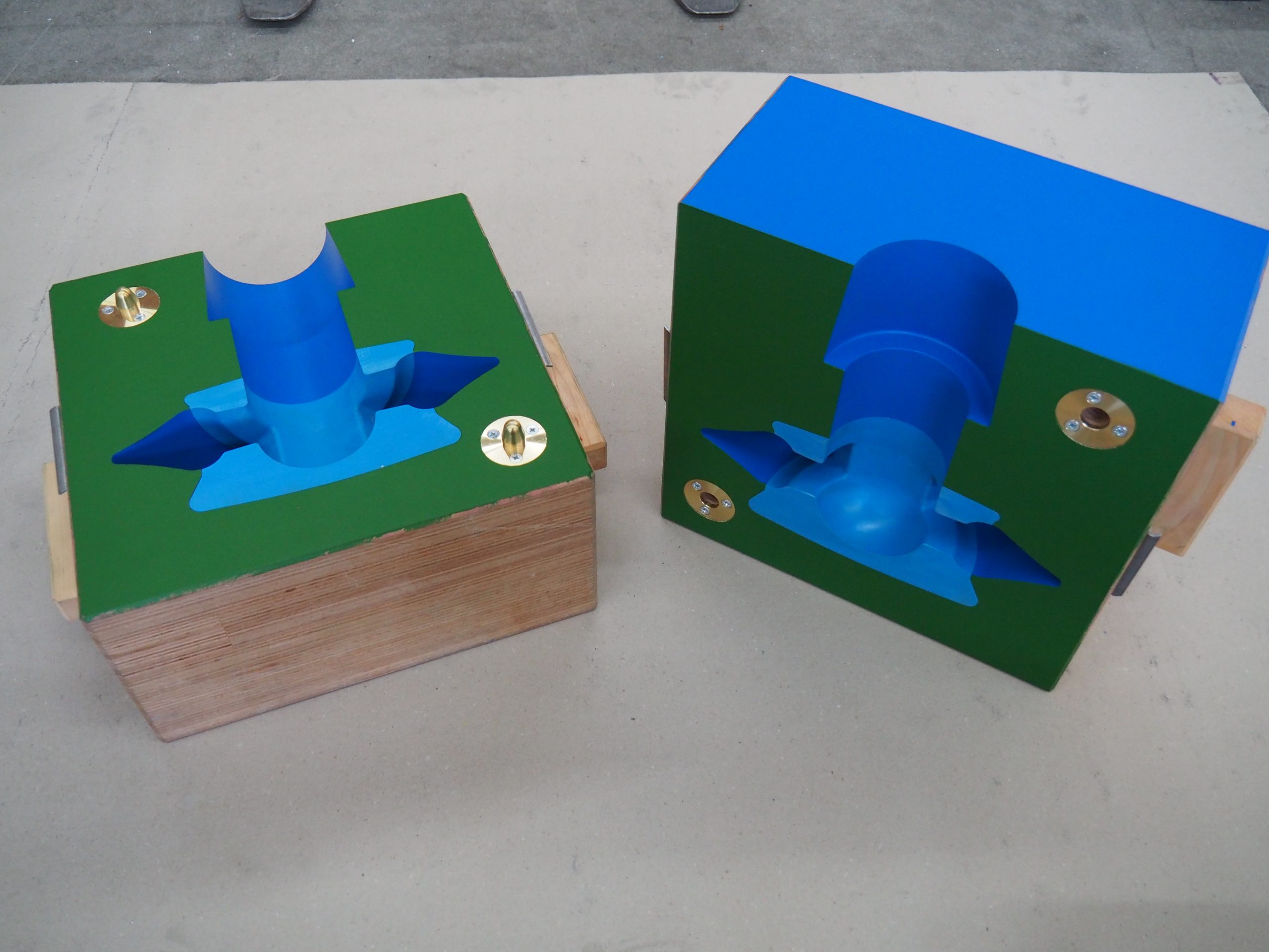 Handkernkasten-mit-Losteilen Handkernkasten-mit-Losteilen