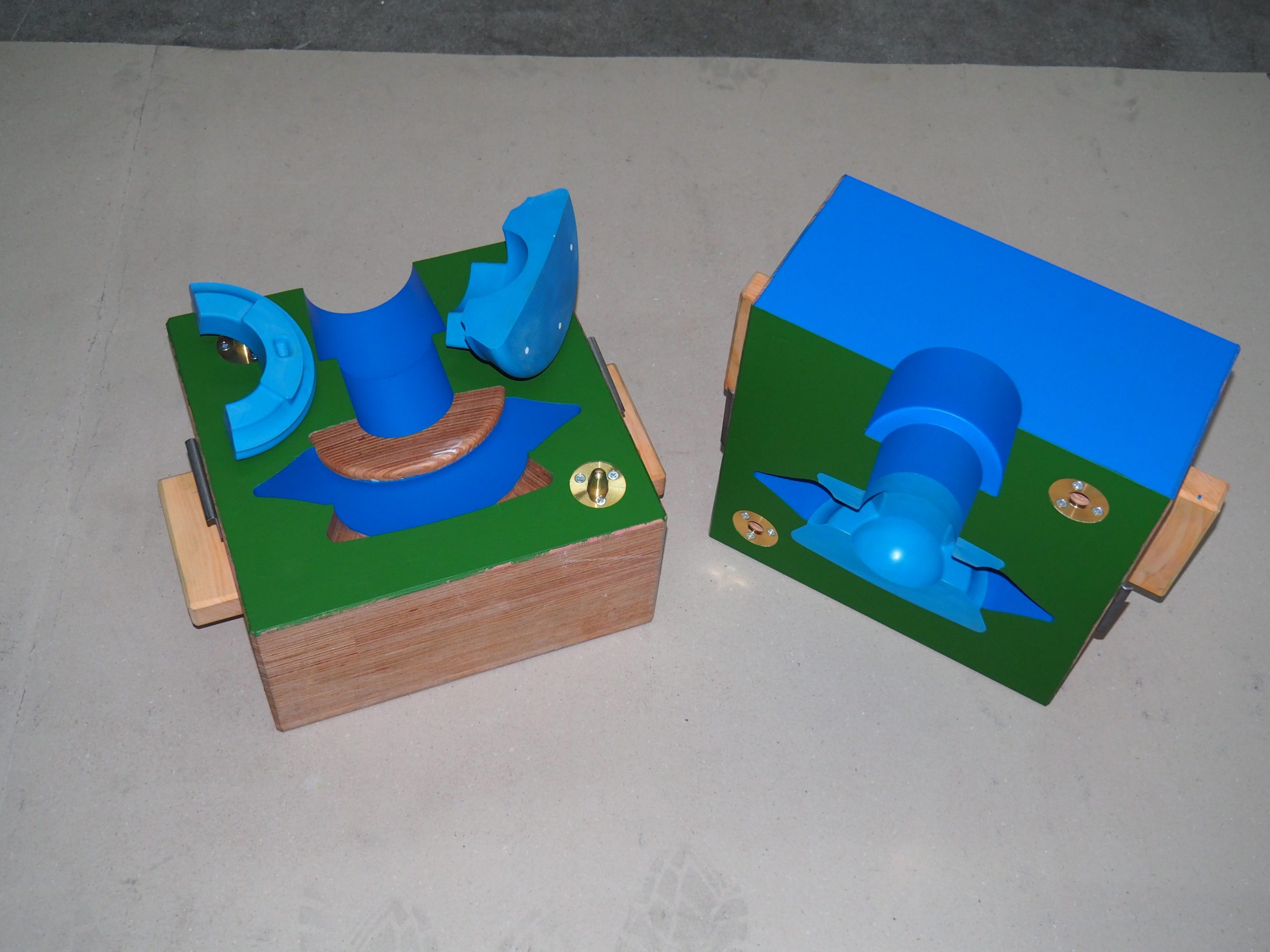 Handkernkasten-mit-Losteilen Handkernkasten-mit-Losteilen